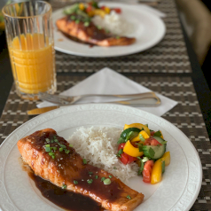 Лосось под соусом терияки / Teriyaki salmon