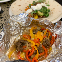 Конвертики с говядиной по-мексикански (Фахита стейк) / Steak Mexican foil packs (Fajita steak foil packs)